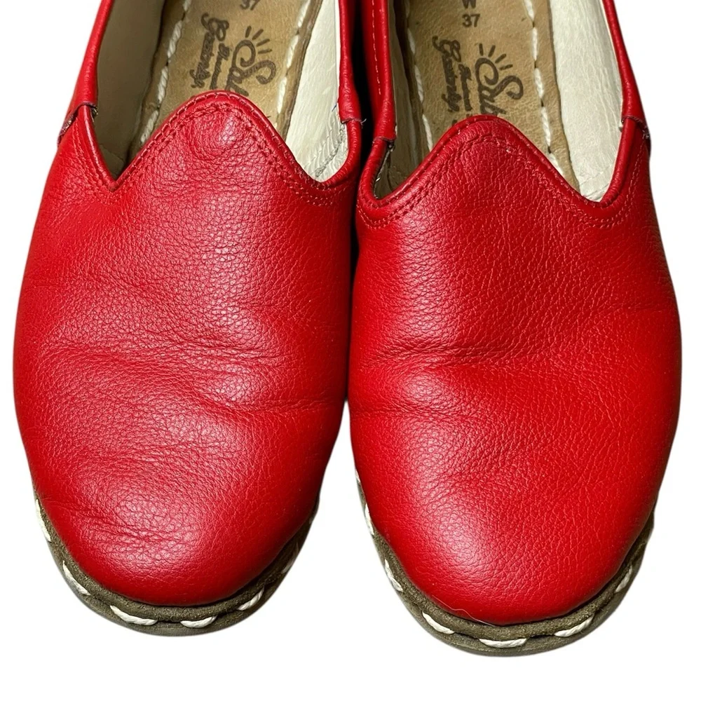 Sabah Felli Red Leather Slip-On Shoes Women’s Size 37 (US 6-6.5) Retail $210 - Picture 7 of 13